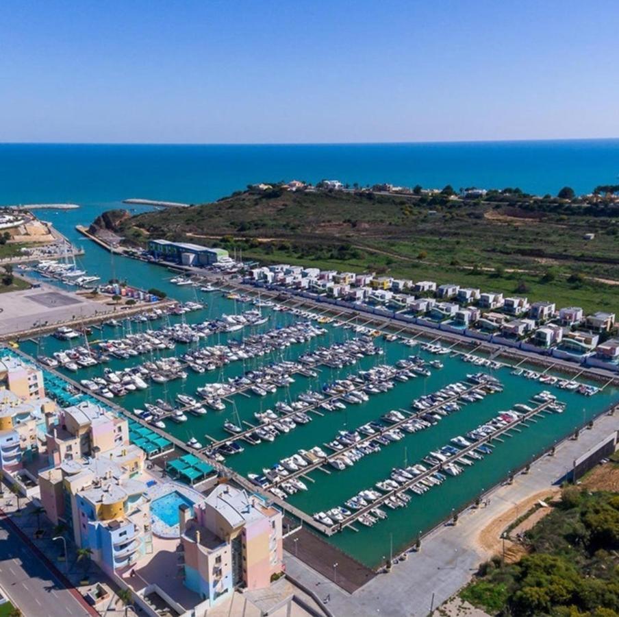 In Downtown - Serenity Guest house Albufeira