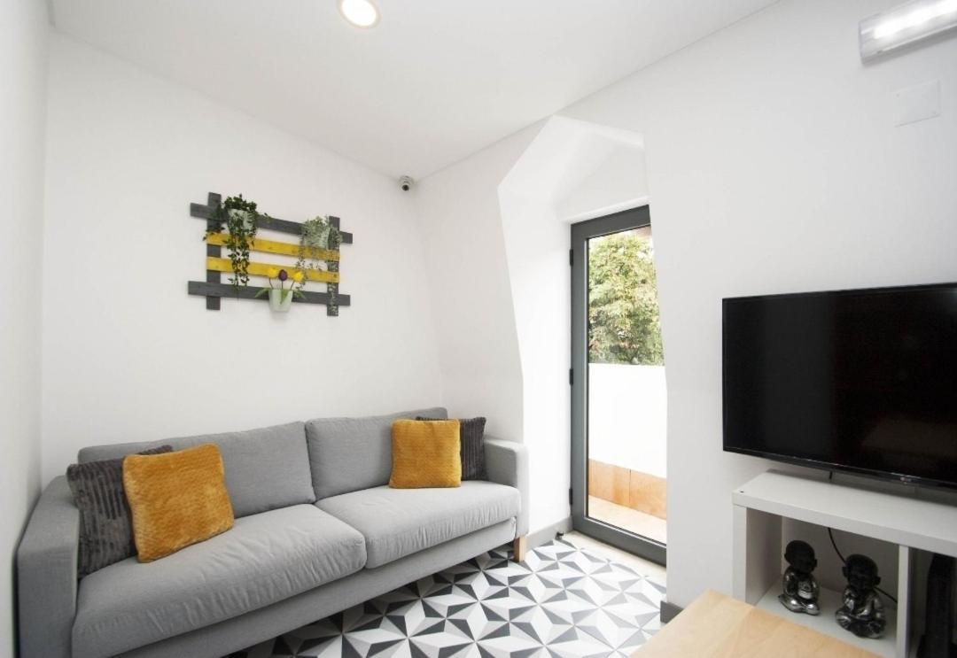 In Downtown - Serenity Guest house Albufeira